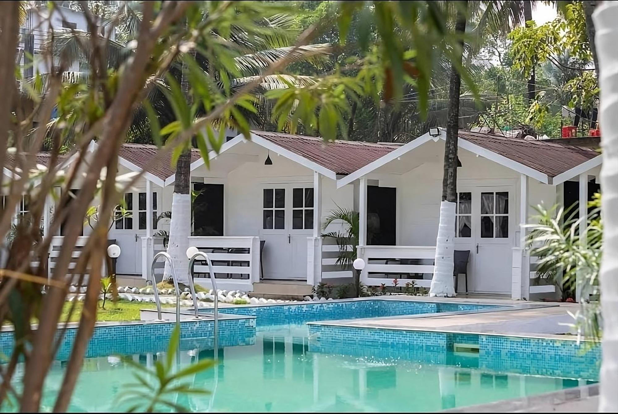 Seabliss Cottages Morjim Luaran gambar